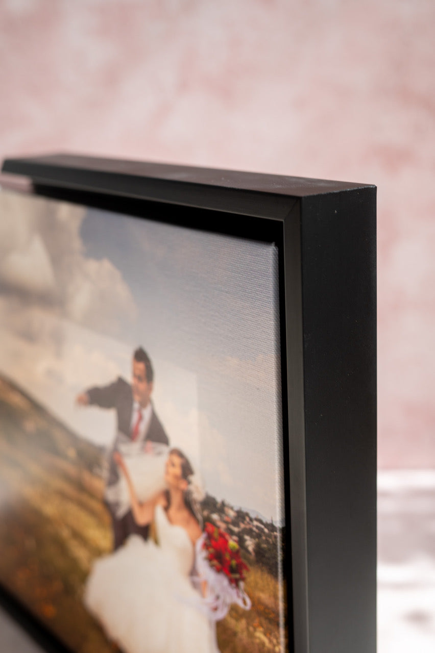Canva Lienzo en bastidor con Marco 16x20 (41x51cm)